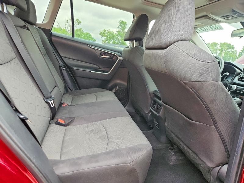 2022 TOYOTA RAV4 XLE XLE 10
