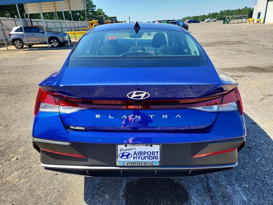 2025 HYUNDAI ELANTRA SE SE 6