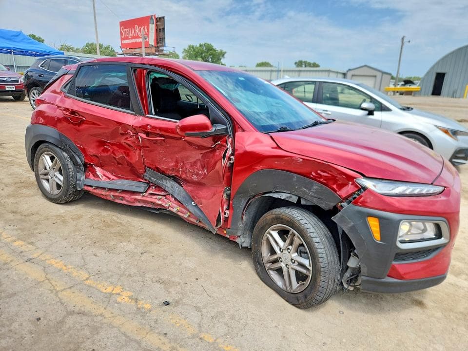 2021 HYUNDAI KONA SE 4