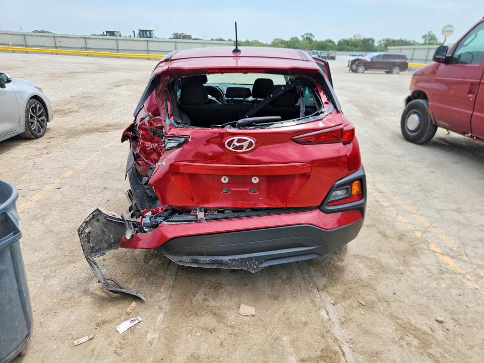 2021 HYUNDAI KONA SE 6