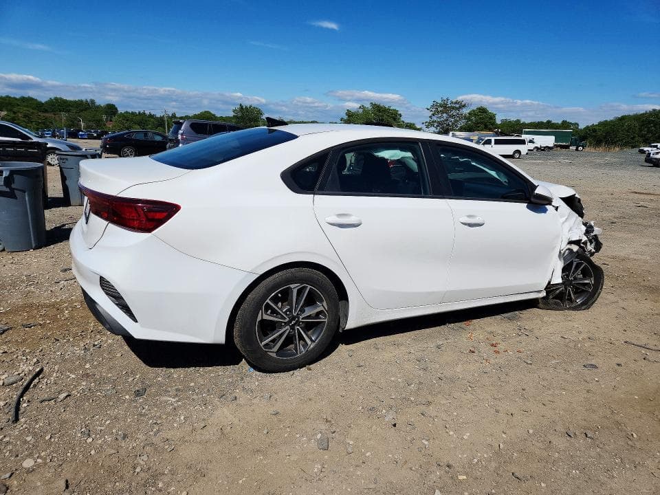 2022 KIA FORTE LXS 3