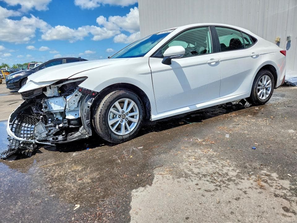 2026 TOYOTA CAMRY LE - 1