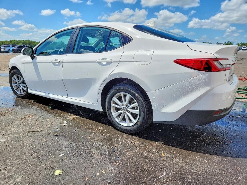 2026 TOYOTA CAMRY LE 2