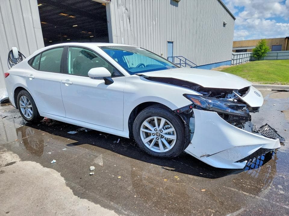 2026 TOYOTA CAMRY LE 4