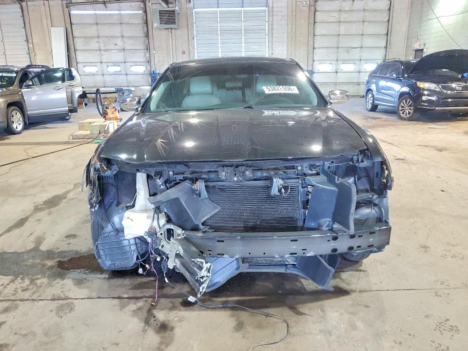 2018 CHRYSLER 300 LIMITED 5