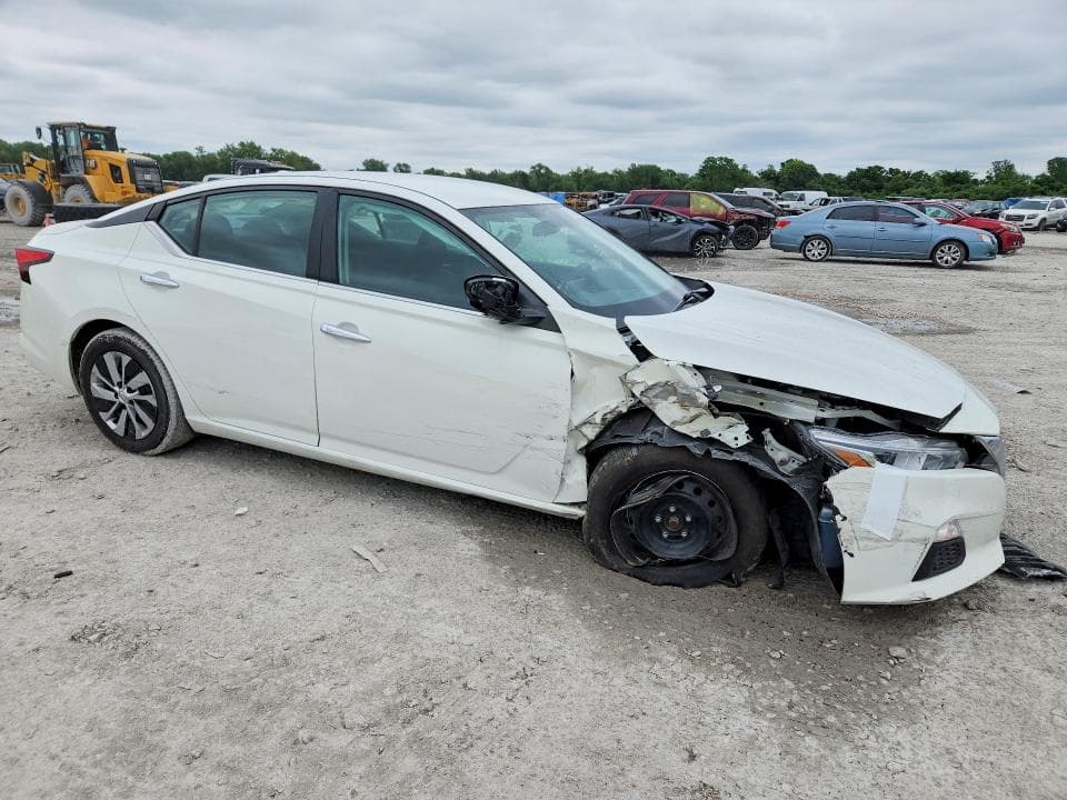 2019 NISSAN ALTIMA S S 4