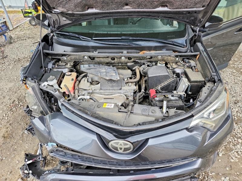 2018 TOYOTA RAV4 SE SE 12