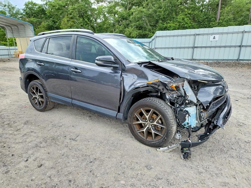 2018 TOYOTA RAV4 SE SE 4