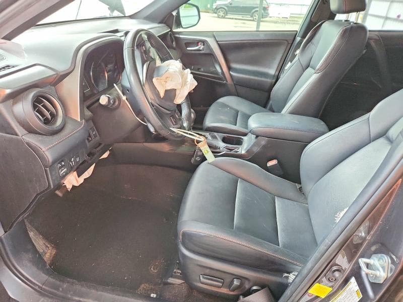 2018 TOYOTA RAV4 SE SE 7
