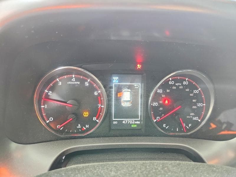 2018 TOYOTA RAV4 SE SE 9