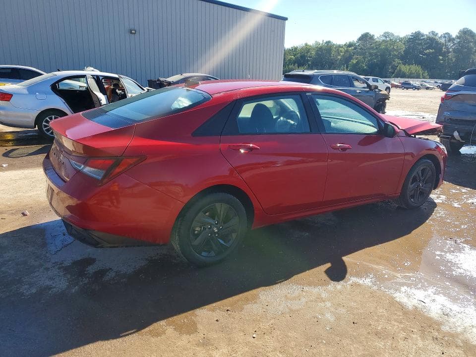 2022 HYUNDAI ELANTRA SEL 3