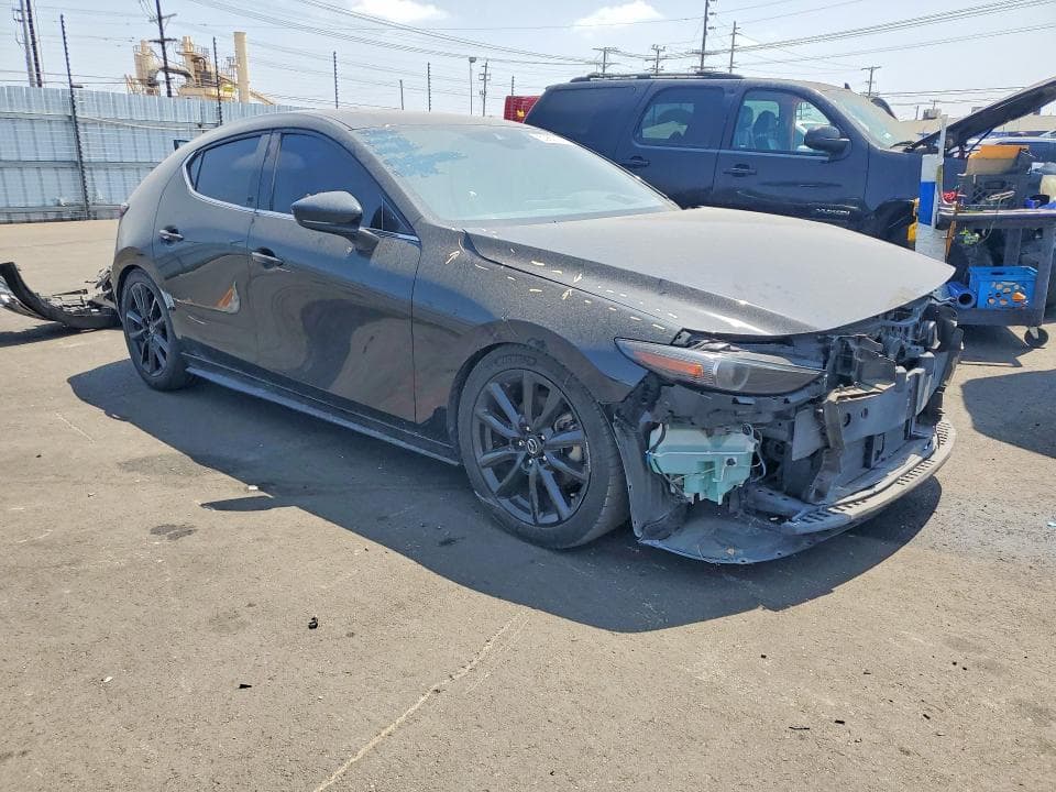 2021 MAZDA 3 4
