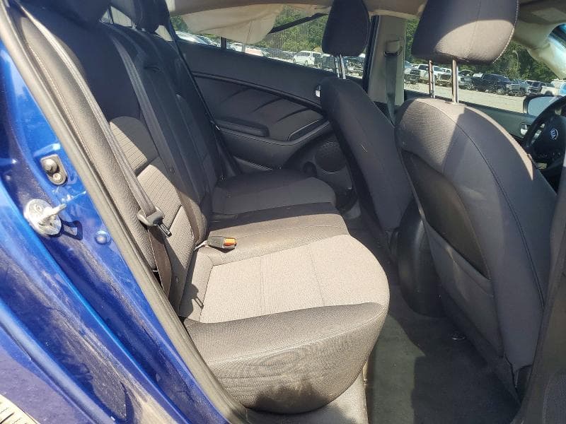 2018 KIA FORTE LX 10