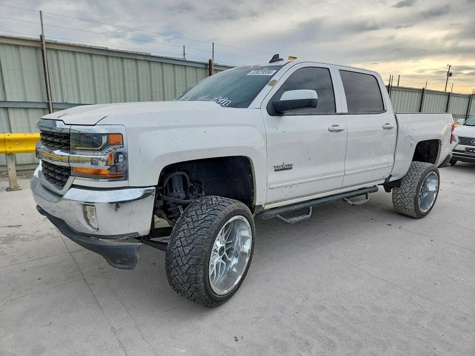 2017 CHEVROLET SILVERADO C1500 LT - 1