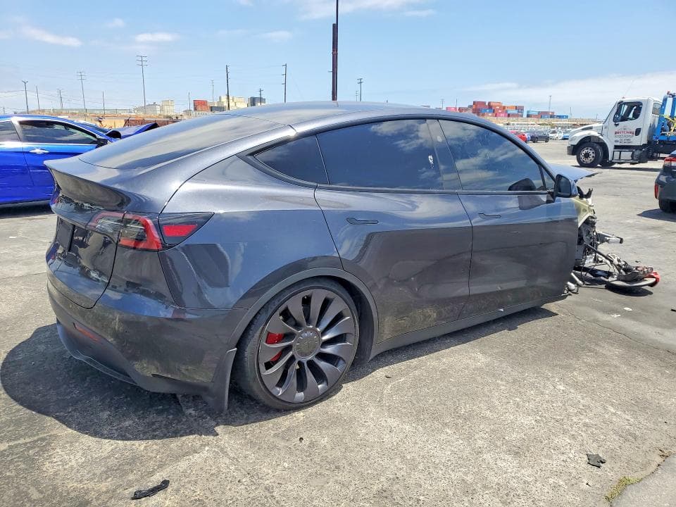 2024 TESLA MODEL Y 3