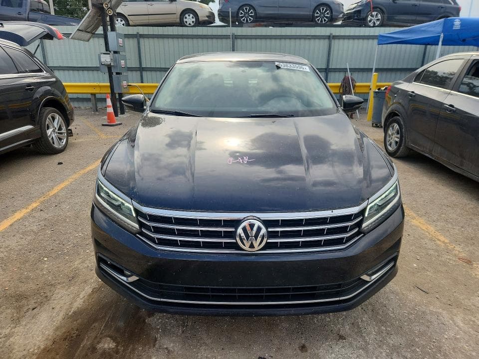 2018 VOLKSWAGEN PASSAT SE SE 5