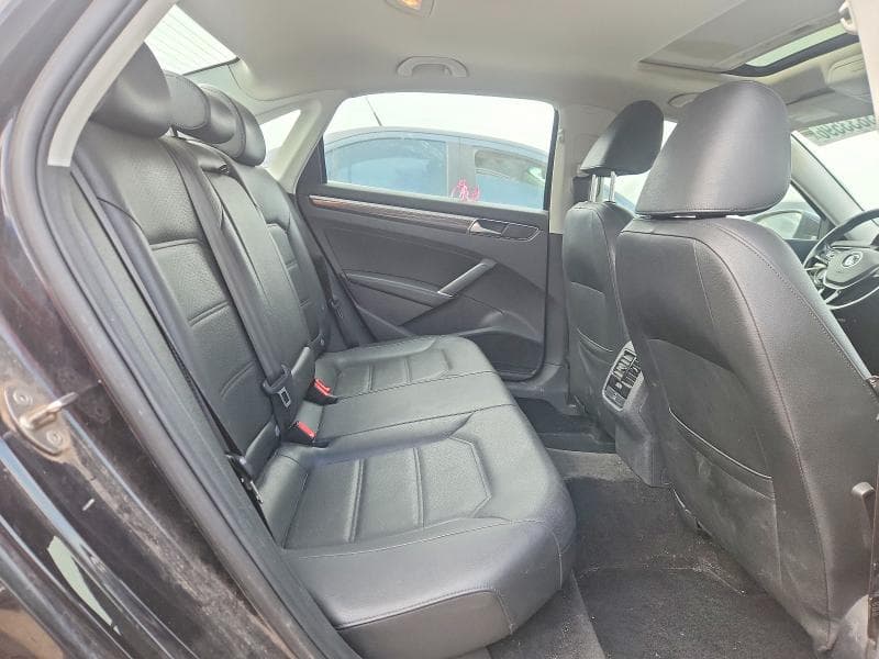 2018 VOLKSWAGEN PASSAT SE SE 10