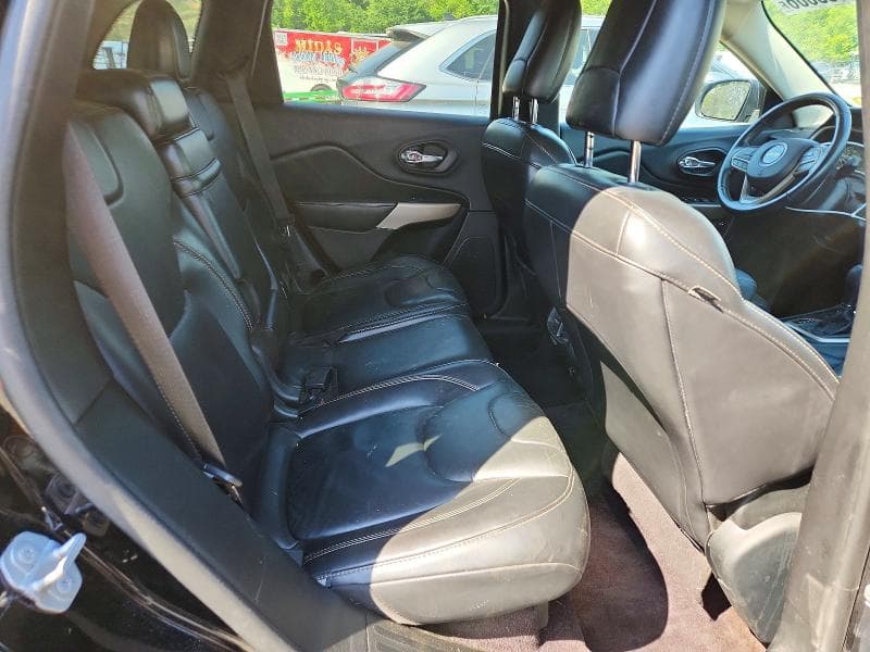 2017 JEEP CHEROKEE 11