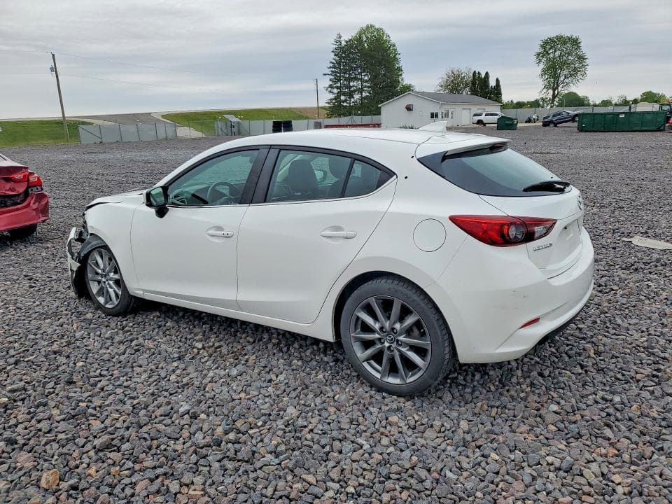2018 MAZDA 3 TOURING 2