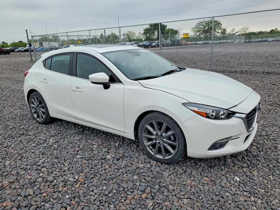 2018 MAZDA 3 TOURING 4