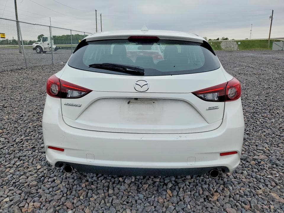 2018 MAZDA 3 TOURING 6