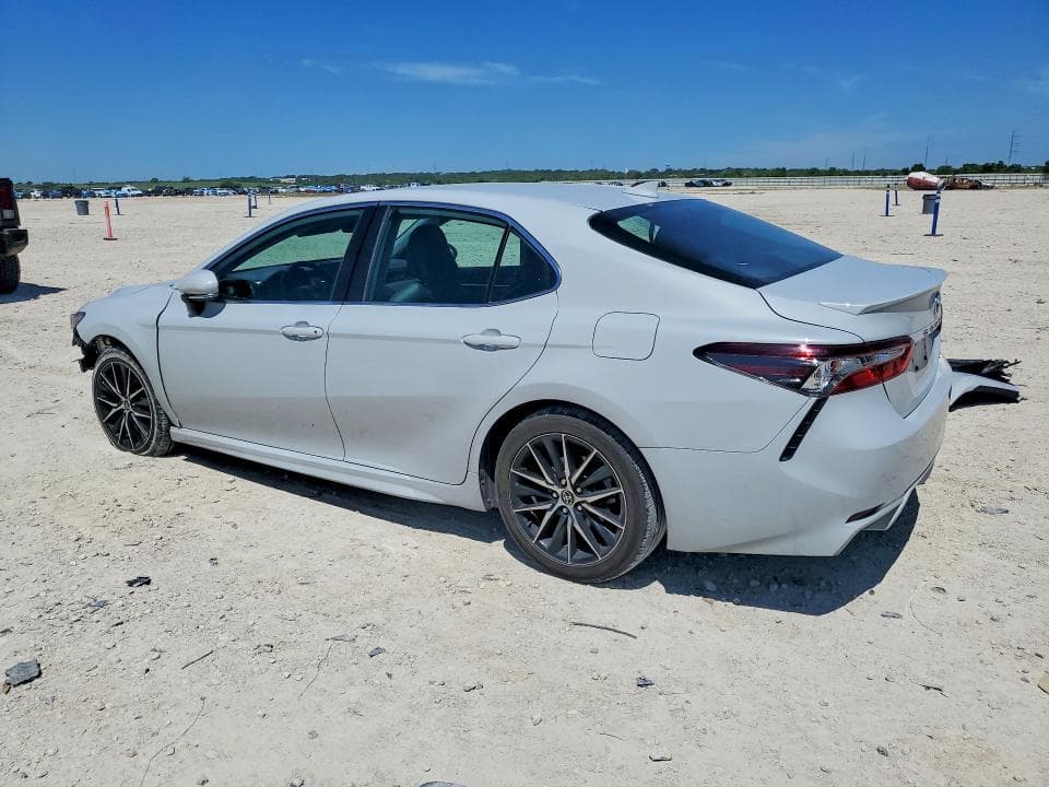 2022 TOYOTA CAMRY SE SE 2