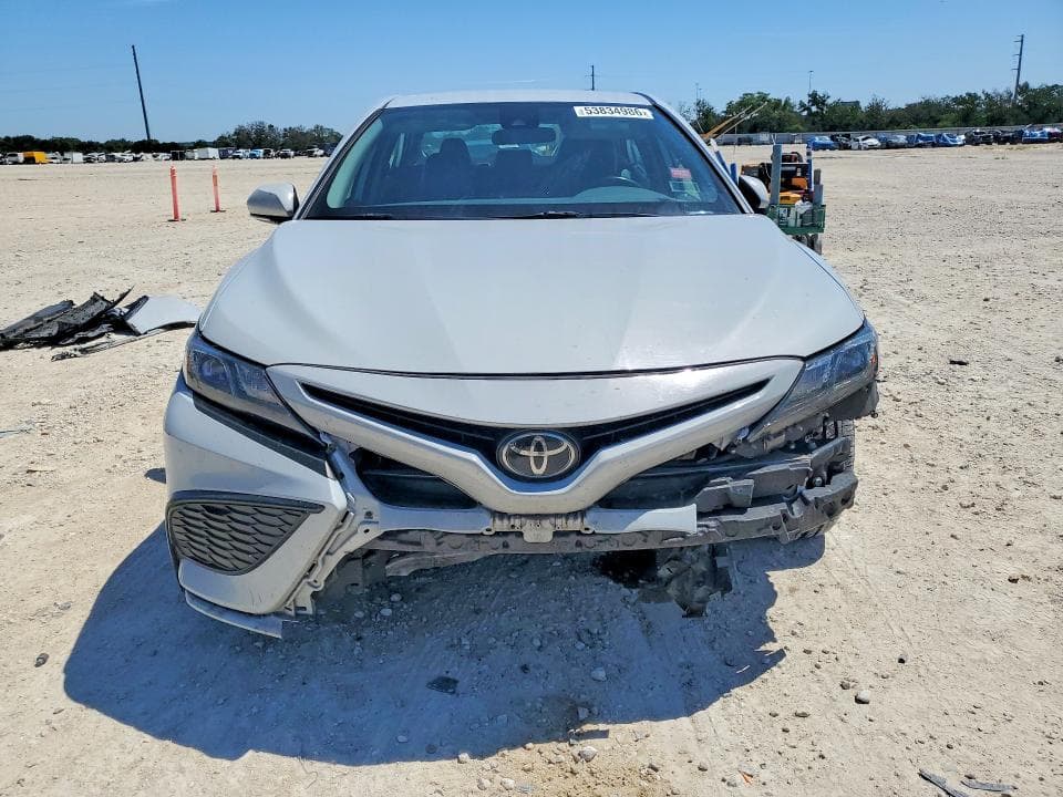 2022 TOYOTA CAMRY SE SE 5