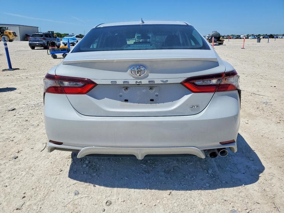 2022 TOYOTA CAMRY SE SE 6