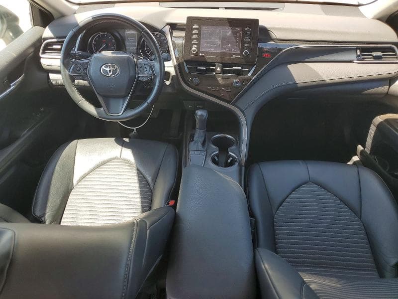 2022 TOYOTA CAMRY SE SE 8