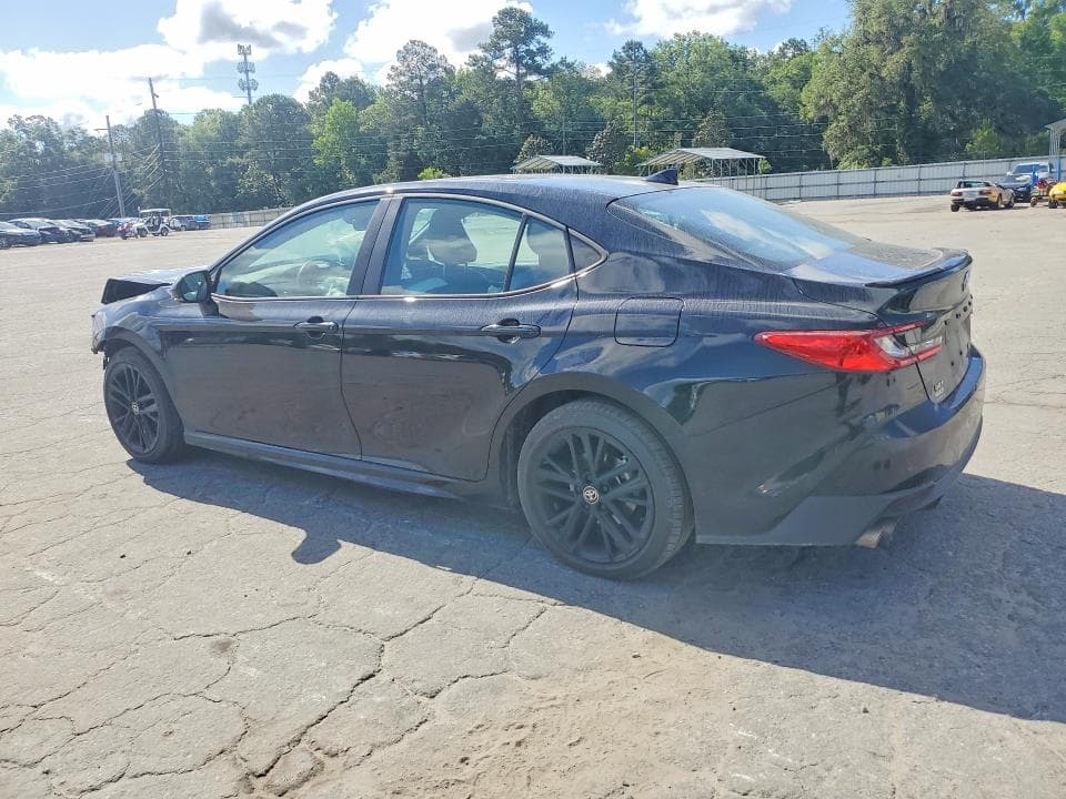 2025 TOYOTA CAMRY SE 2