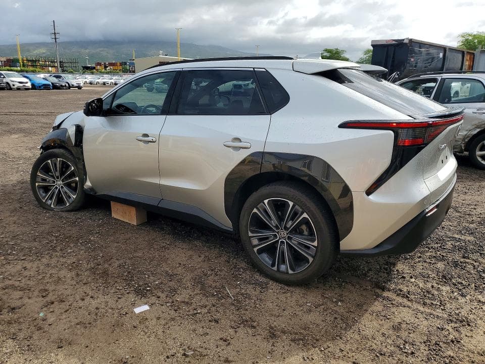 2023 TOYOTA BZ4X XLE XLE 2