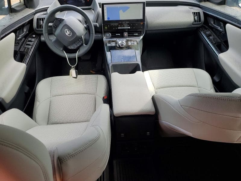 2023 TOYOTA BZ4X XLE XLE 8
