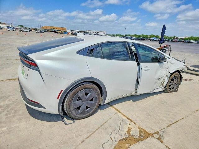 2025 TOYOTA PRIUS LE LE 3