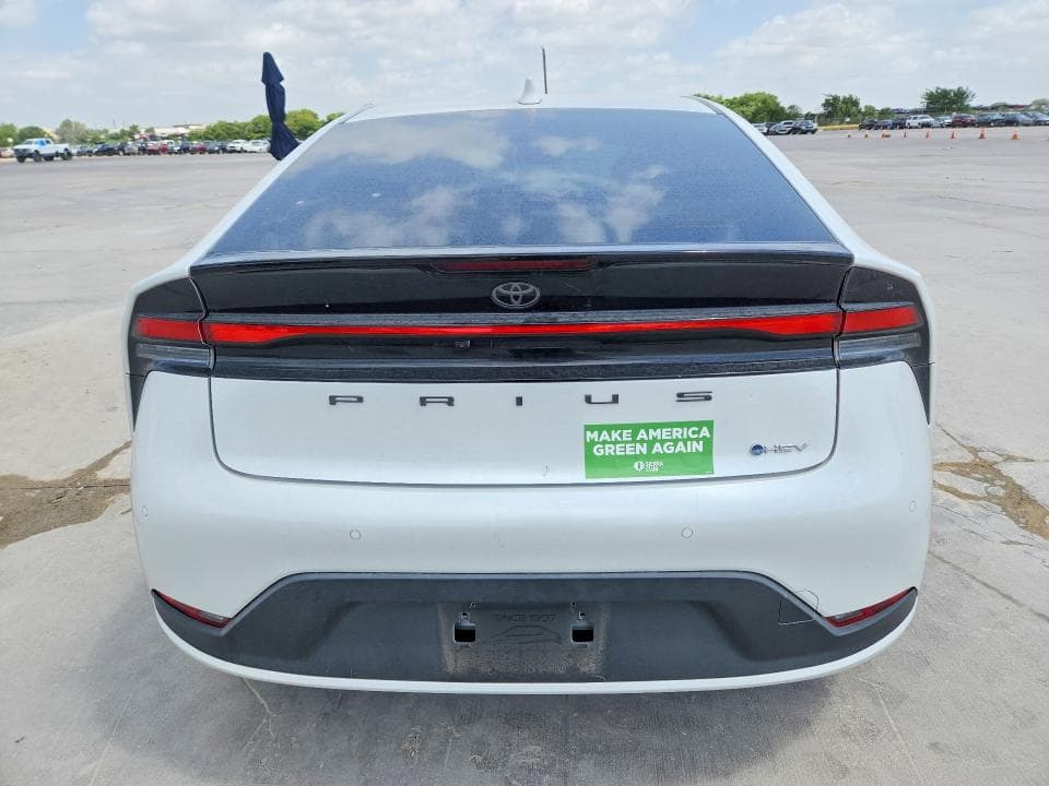2025 TOYOTA PRIUS LE LE 6