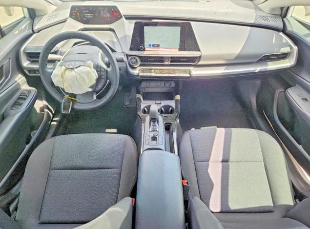 2025 TOYOTA PRIUS LE LE 8
