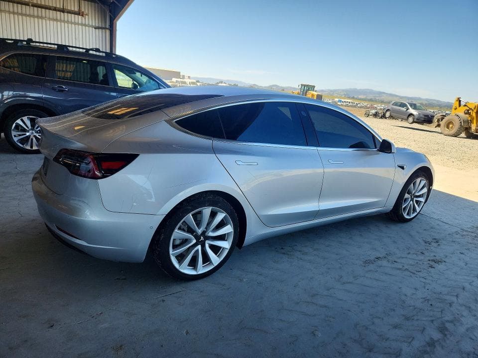 2018 TESLA MODEL 3 3