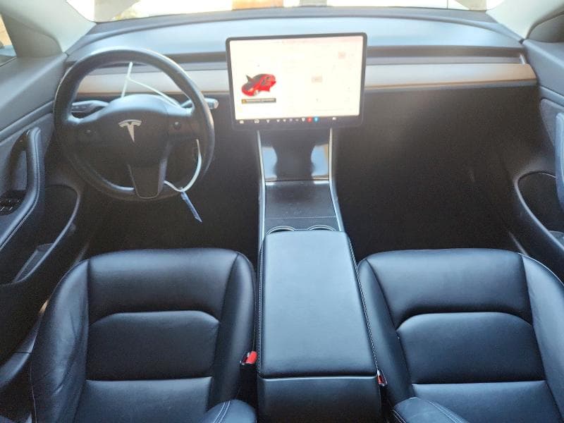 2018 TESLA MODEL 3 8