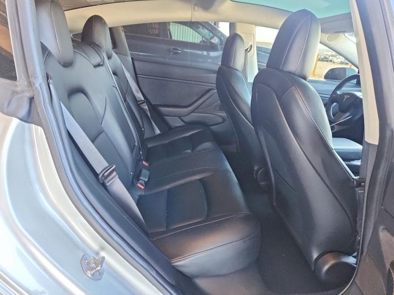2018 TESLA MODEL 3 10