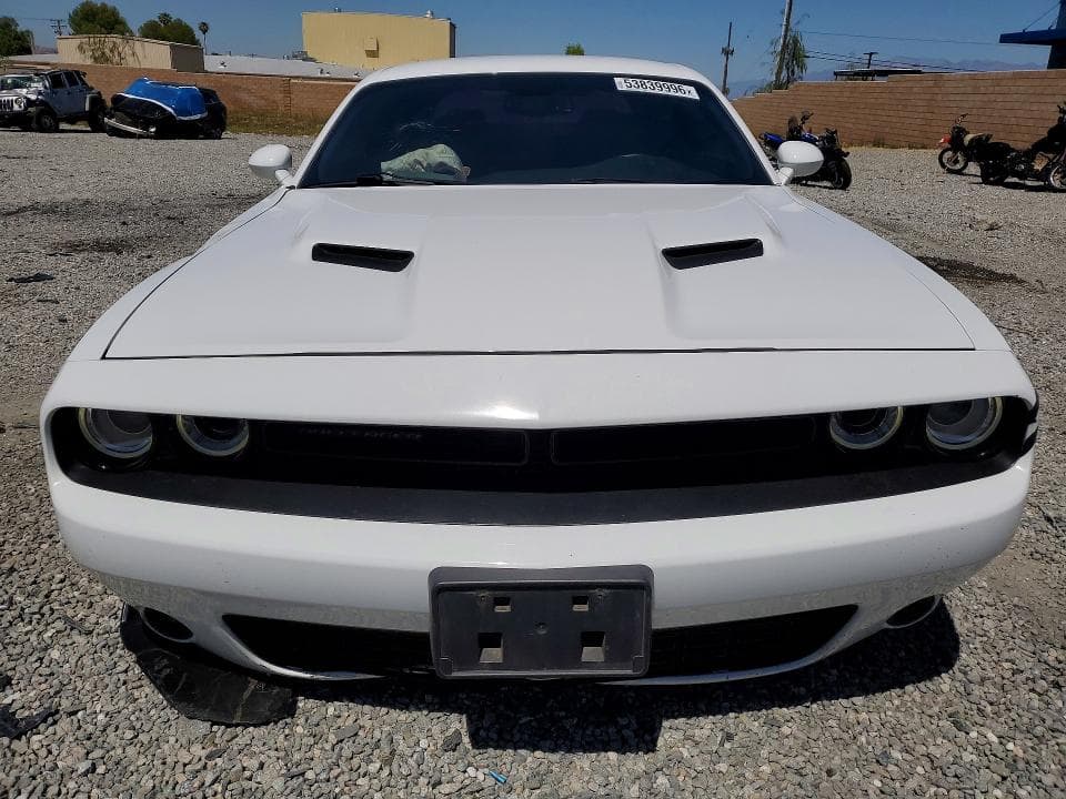 2018 DODGE CHALLENGER SXT 5