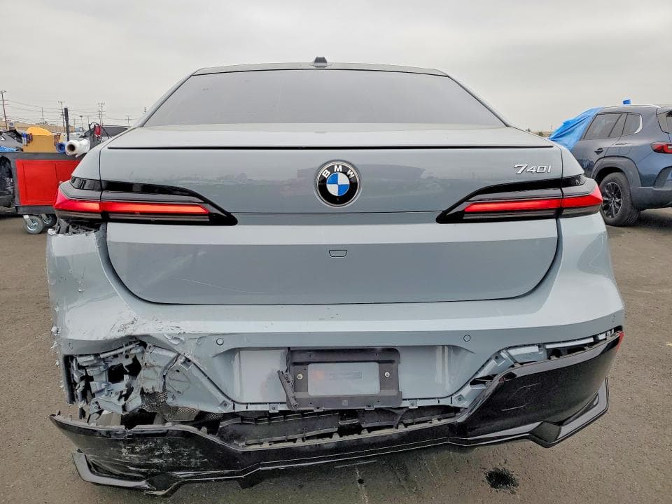 2025 BMW 740 I 6