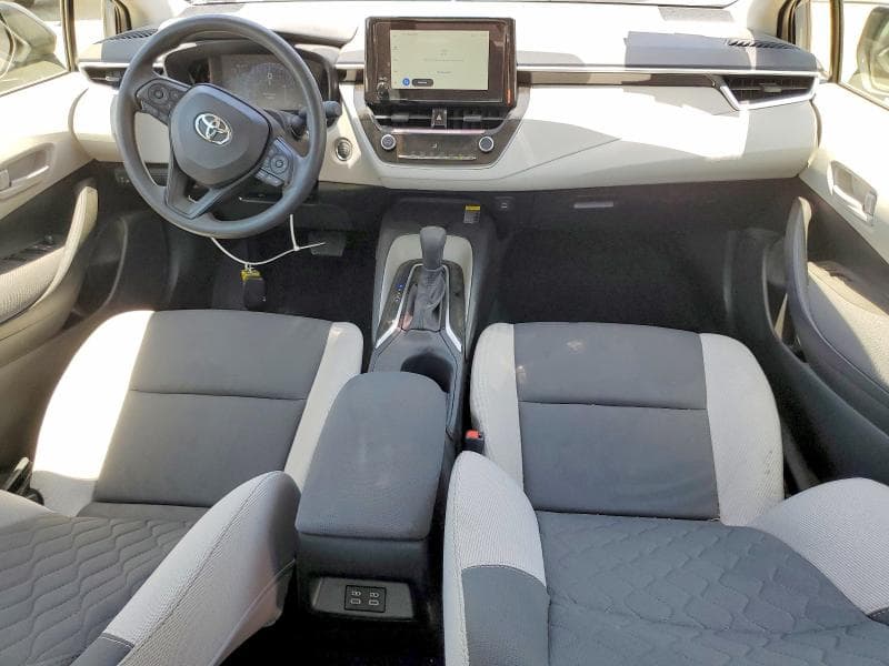 2026 TOYOTA COROLLA LE 8