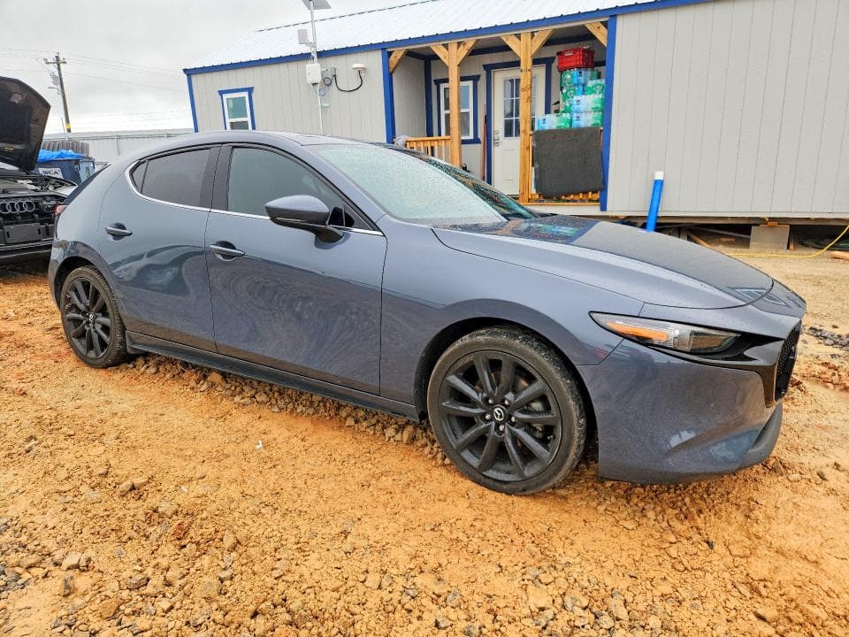 2021 MAZDA 3 PREMIUM 4