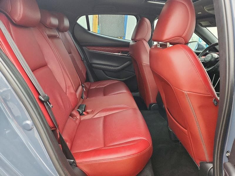 2021 MAZDA 3 PREMIUM 10