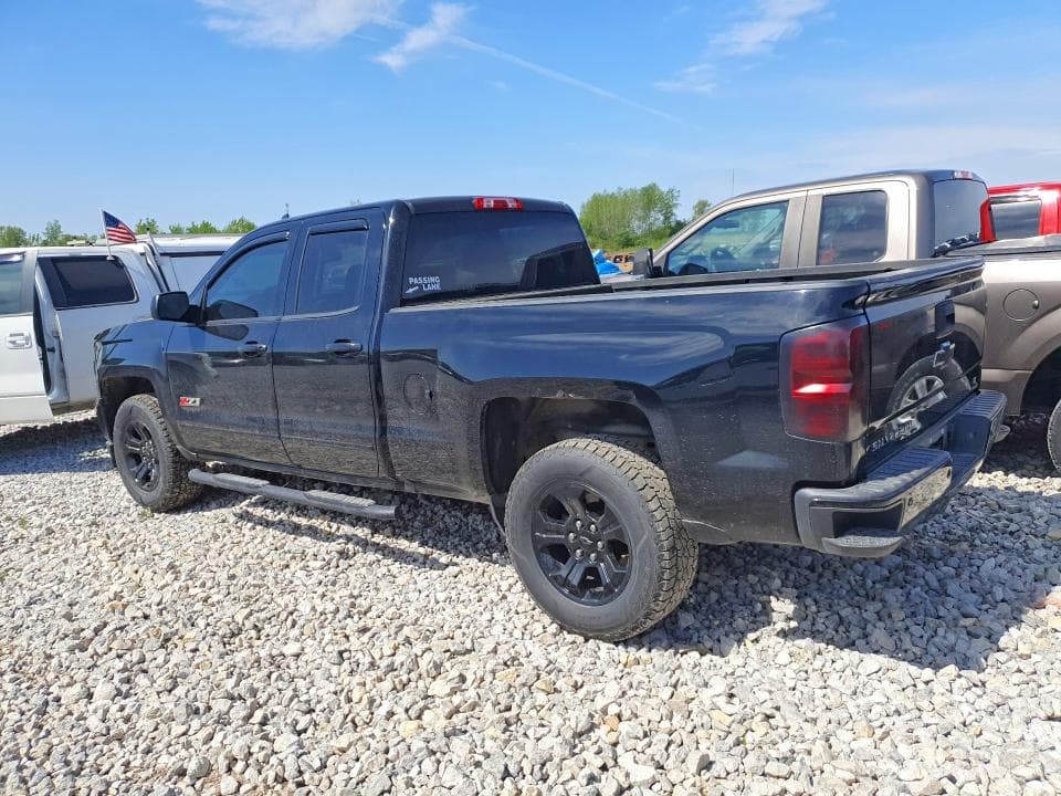 2017 CHEVROLET SILVERADO K1500 LT 2