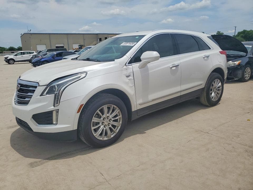 2017 CADILLAC XT5 1