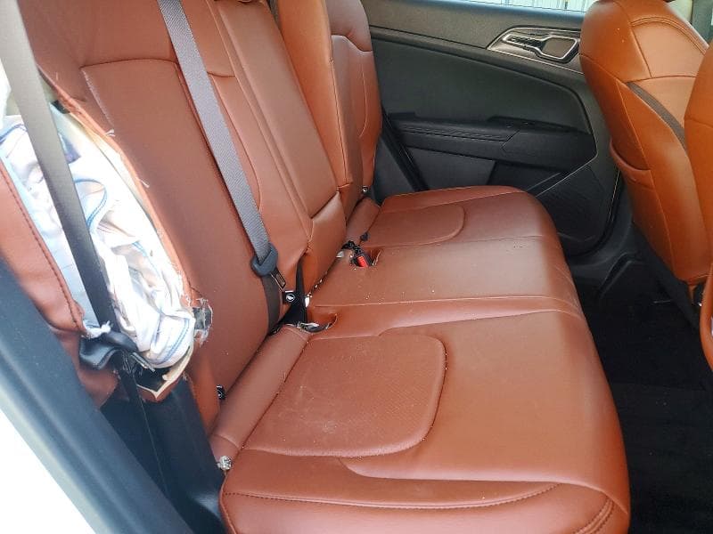 2025 KIA SPORTAGE SX PRESTIGE 11