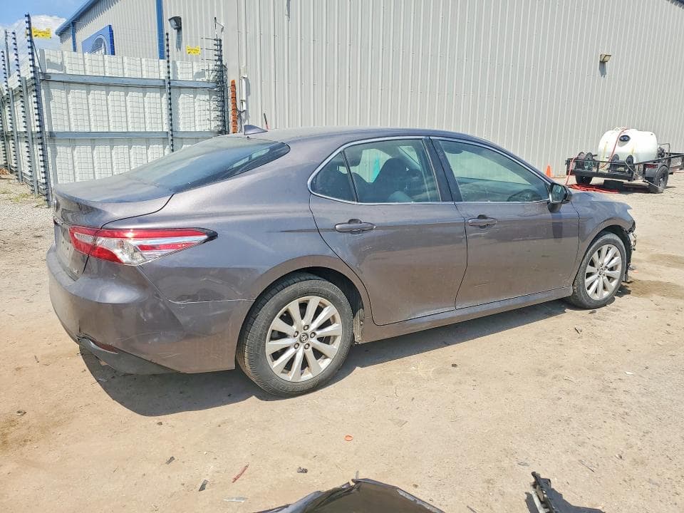 2019 TOYOTA CAMRY LE LE 3