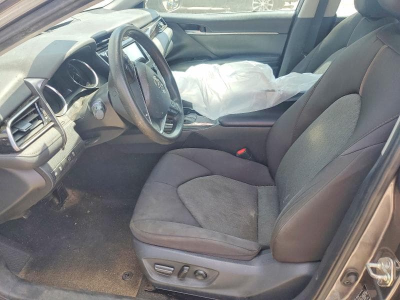 2019 TOYOTA CAMRY LE LE 7