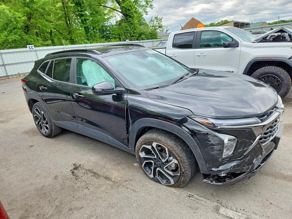 2025 CHEVROLET TRAX 2RS 4