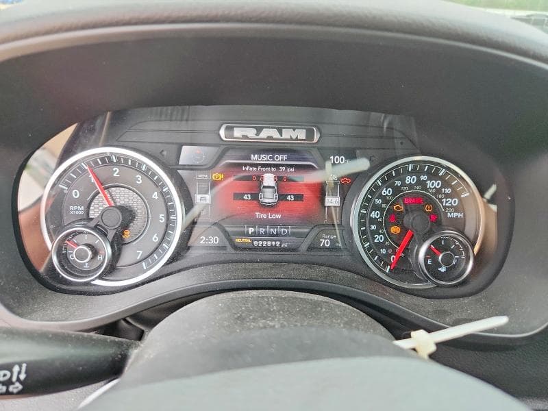 2024 RAM 1500 BIG HORN 9